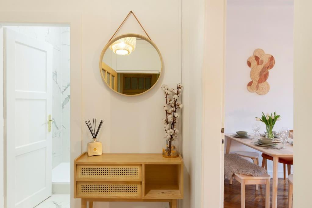 Bohemian Bakoua & Chesterfield Cottage, Hyper-Centre Metz Bagian luar foto